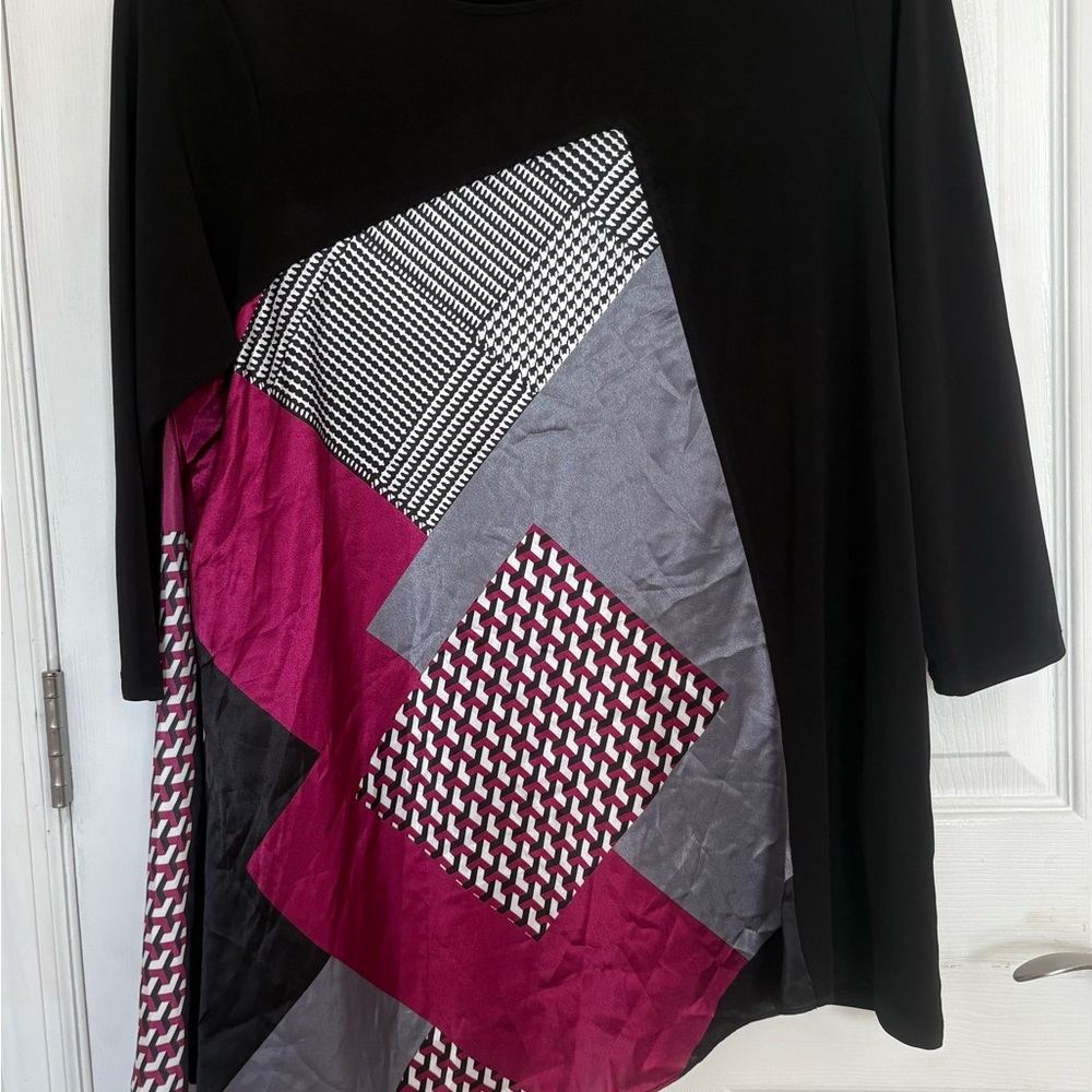 Alfani Black and Pink Geometric Tunic